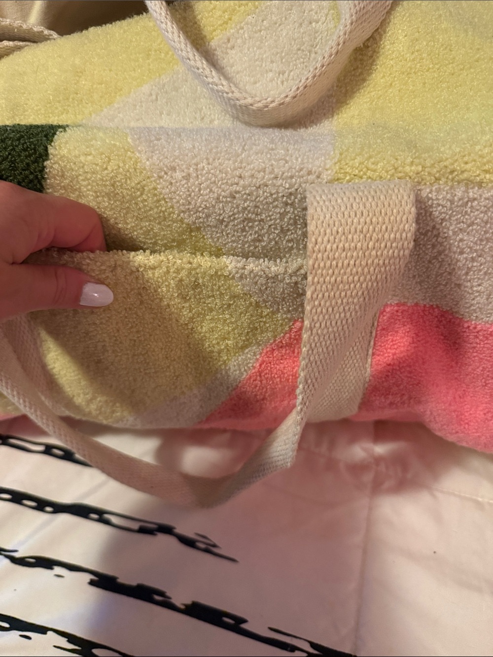 Universal Thread Colorblock Pastel Weekender Bag - Multicolor - Picture 8 of 8